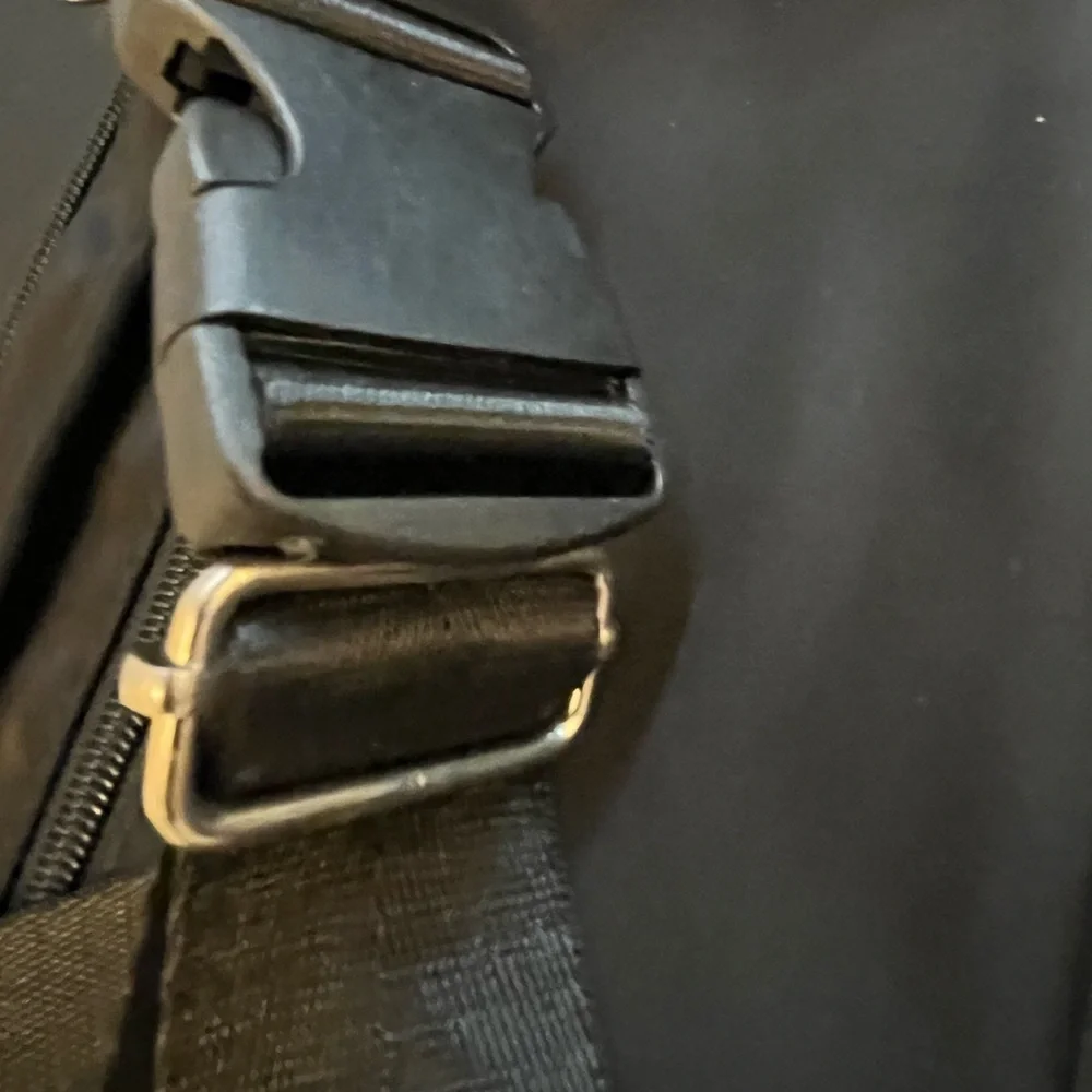 Top Gun Black Extra-Large Messenger/Waist Bag with 7 compartments